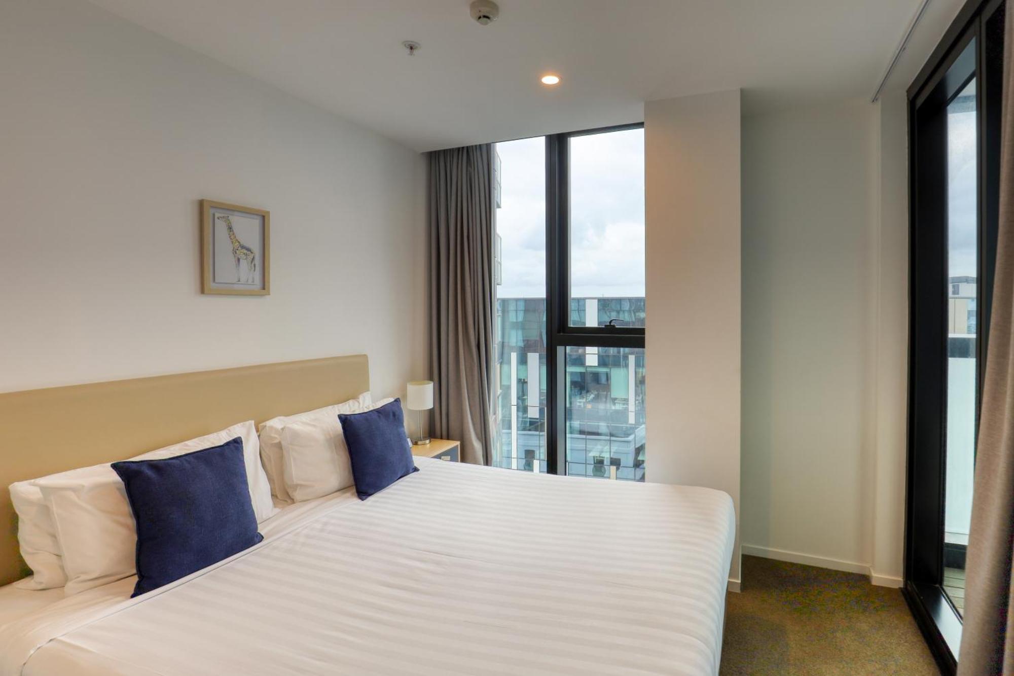 รามาดา สวีท บาย วินด์แฮม วิกตอเรียสตรีท เวสต์ Hotel โอ๊คแลนด์ ภายนอก รูปภาพ